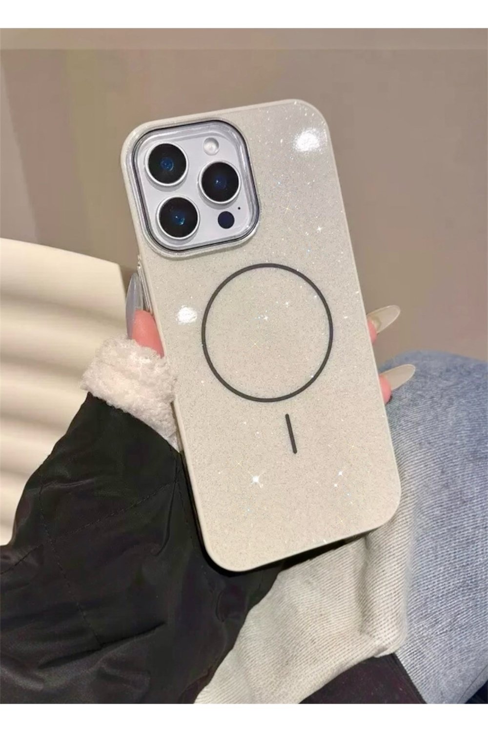 Iphone 13 Uyumlu Beyaz Renk Simli Şeffaf MagSafe Uyumlu Kılıf