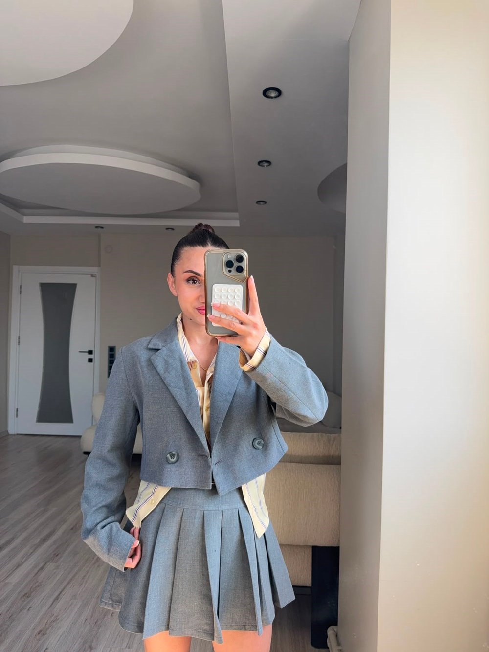 DÜĞME DETAYLI CROP BLAZER CEKET - LF091