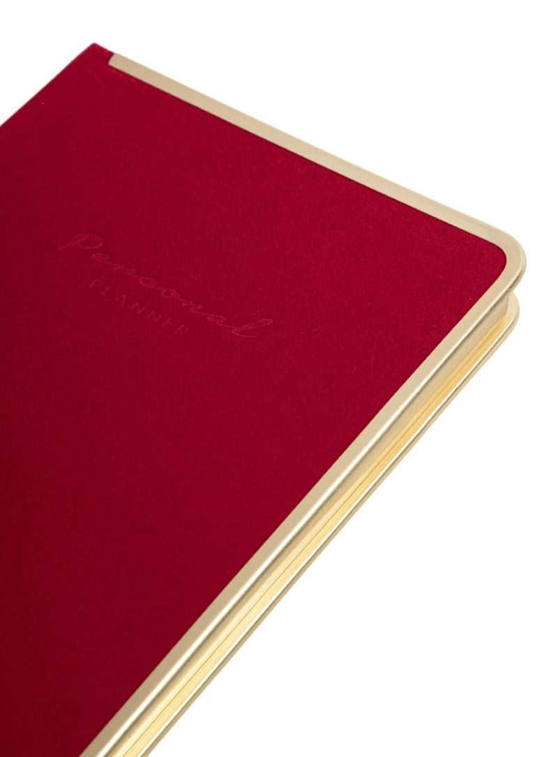 Victorias Journals Monaco Süet Sert Kapak Defter 100Gr. 96 Yaprak 13X21 Cm. Kenar Altın Demir Ve Altın Yaldız Çizgiliı Kırmızı