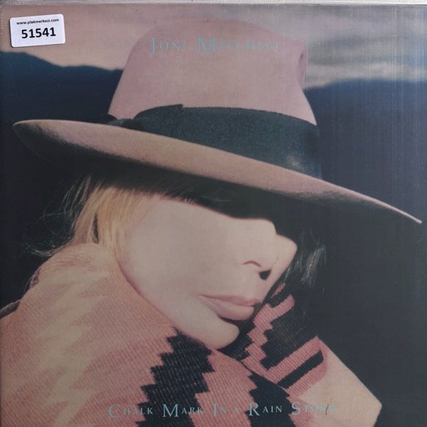 joni-mitchell-chalk-mark-in-a-rain-sto-d0-832.jpg