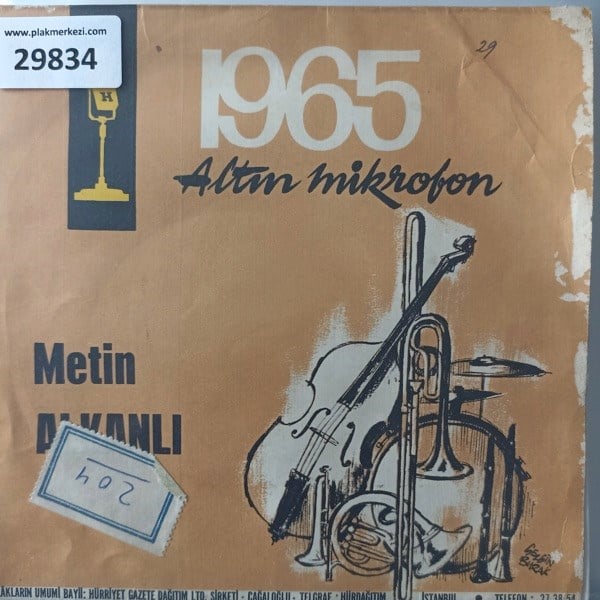 metin-alkanli-1965-altin-mikrofon-kara-a8-a06.jpg
