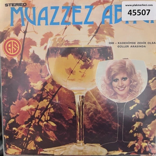 muazzez-abaci-kadehinde-zehir-olsa-gul-c63-fd.jpg