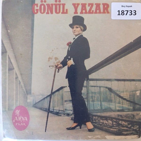 sadece-kapak-_-gonul-yazar-_-arya-plak-498-fb.jpg