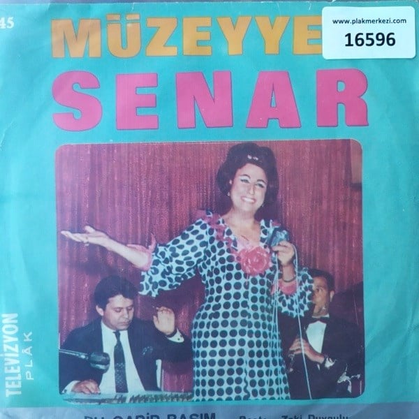 sadece-kapak-_-muzeyyen-senar-_-bu-gar-285-9d.jpg