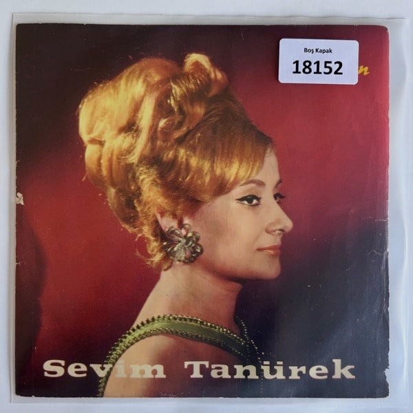 sadece-kapak-_-sevim-tanurek-_-65-66-6-05149e.jpg