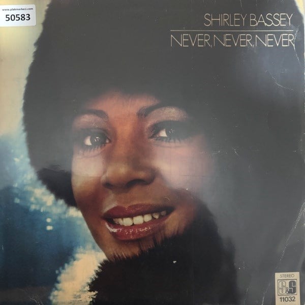 shirley-bassey-never-never-1977-turkiy-1-d2ee.jpg
