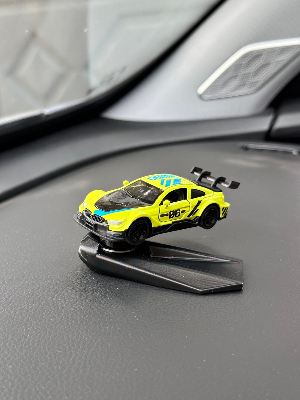 BMW Yeşil Racing Tasarımlı Diecast Model Torpido Drifter Seti Torpido Süsü