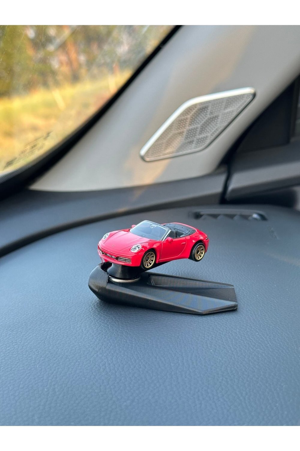 Porsche 911 Kırmızı Metal Araç Torpido Drifter Seti Torpido Süsü