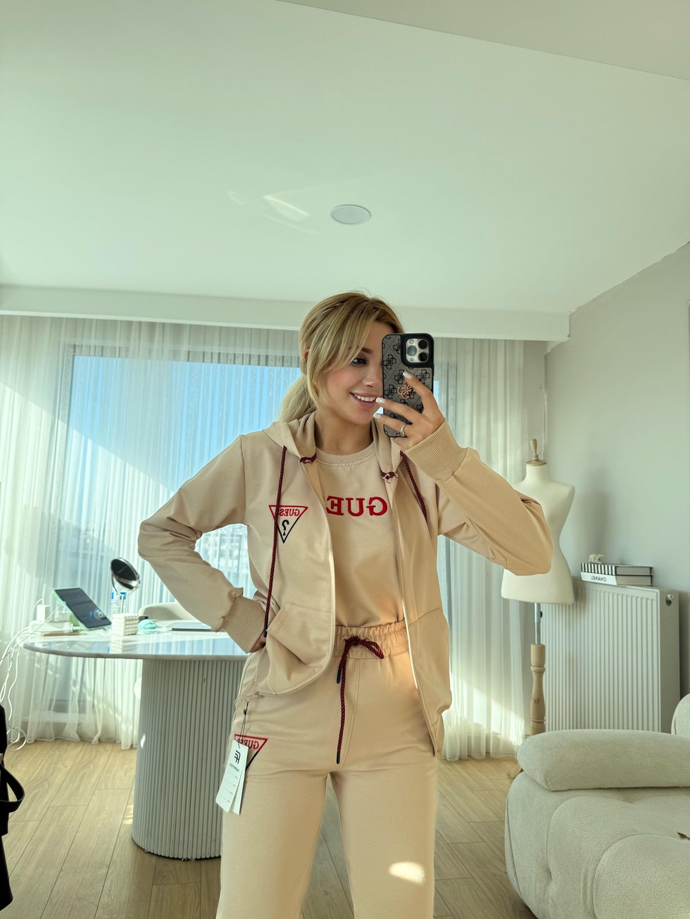 NAKIŞLI 3'LÜ TAKIM KREM