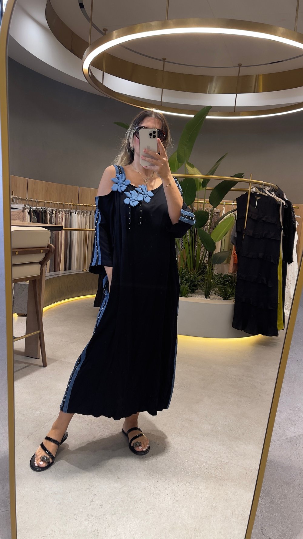 Elora Çiçek Detaylı Oversize Viskon Elbise