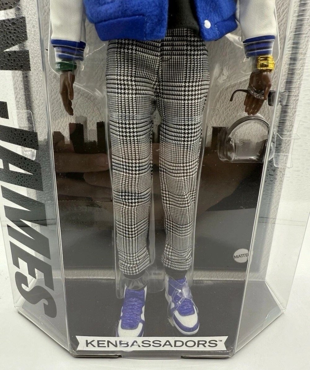 MATE-HRM33 BARBIE KENBASSADORS LEBRON JAMES   1