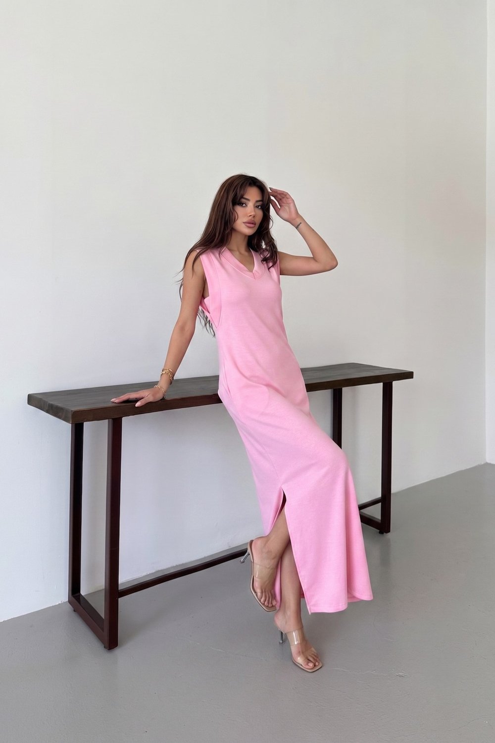 KADIN KOLSUZ V YAKA CEPLİ YIRTMAÇLI SOFT ÖRME KUMAŞ RAHAT ELBİSE