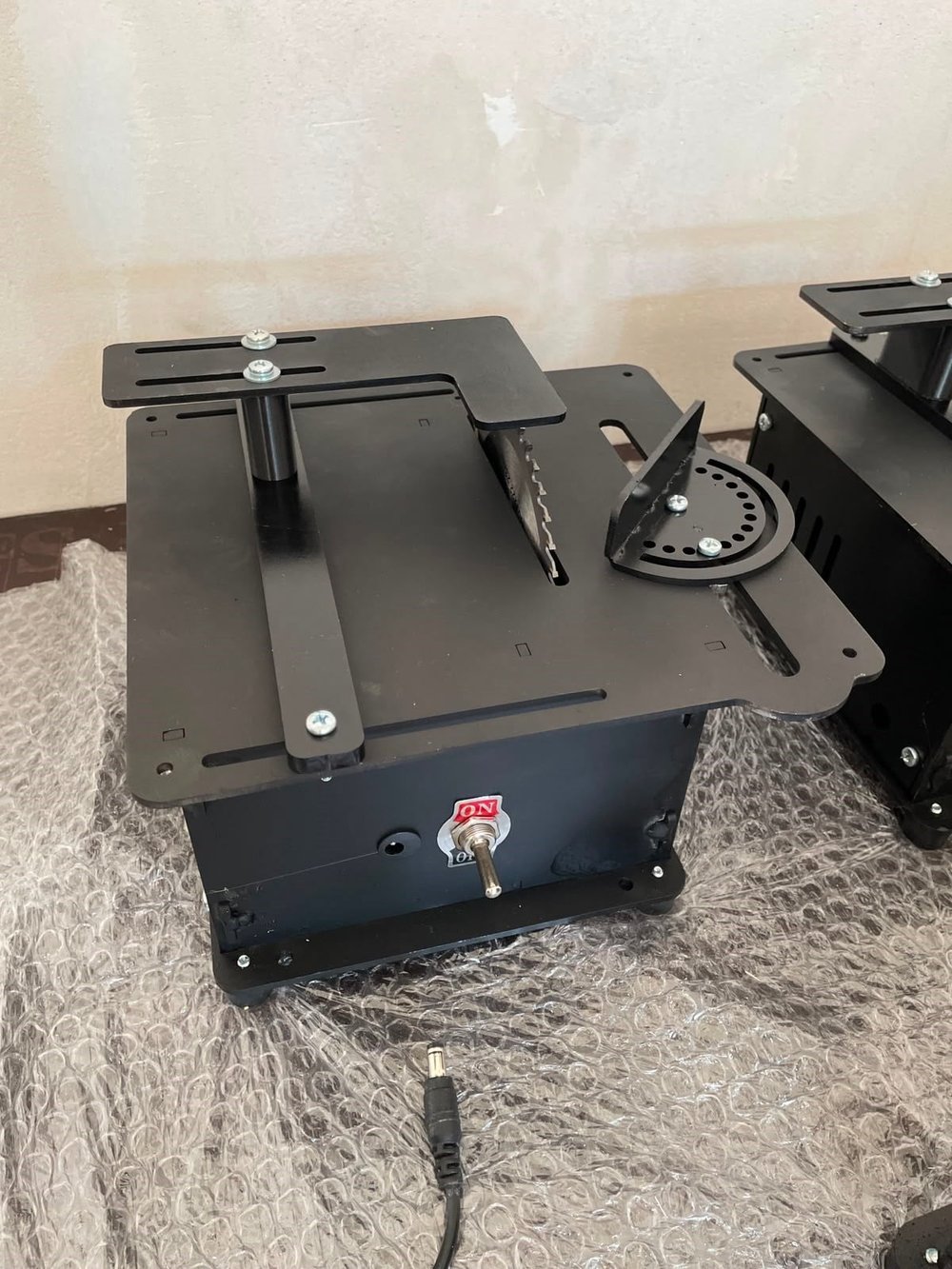 Mini Tezgah Tipi Daire Testere – 150W Güç, 115mm Bıçak ile Yüksek Kesim Performansı