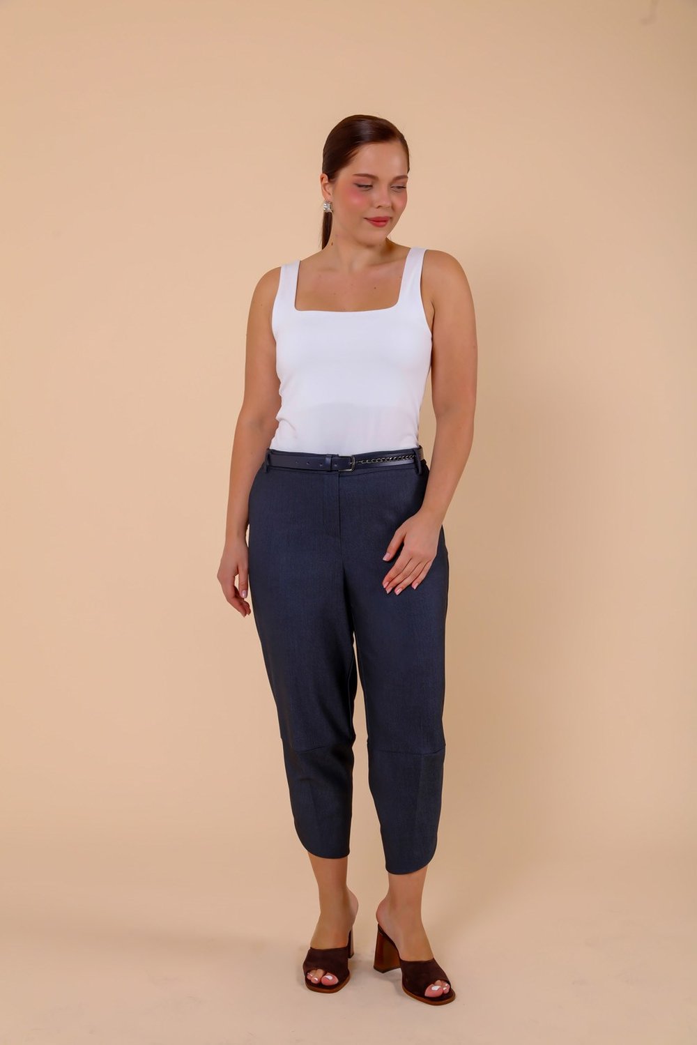 Paça Detaylı Kemerli Büyük Beden Denim Kumaş Pantolon Lacivert 
