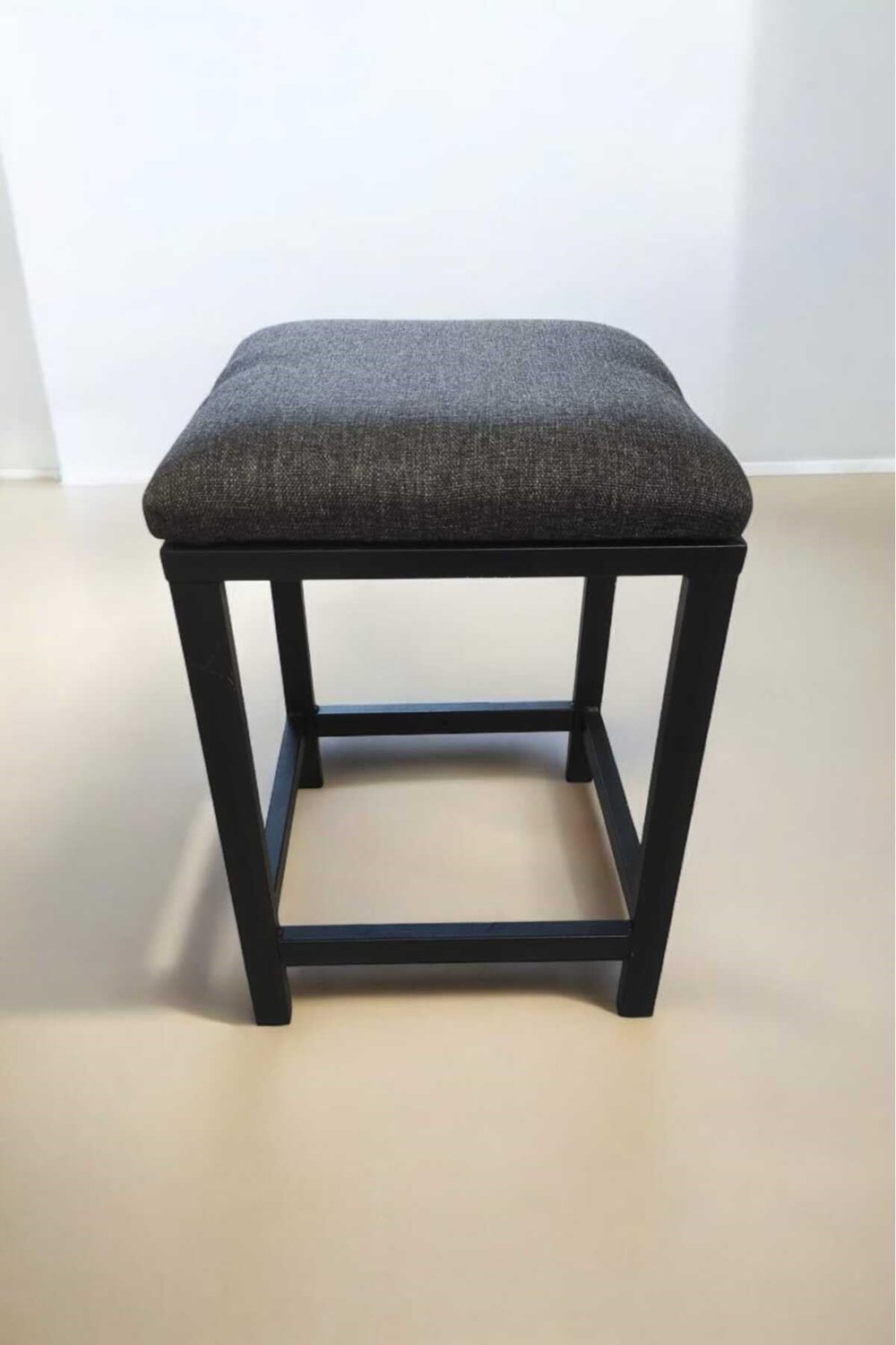 Tekli Puf Antrasit 35x35 cm