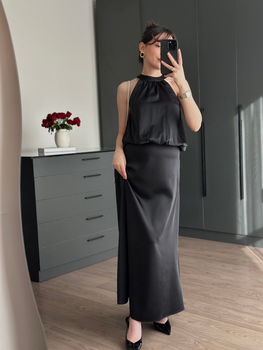 HALTER YAKA SATEN ELBİSE