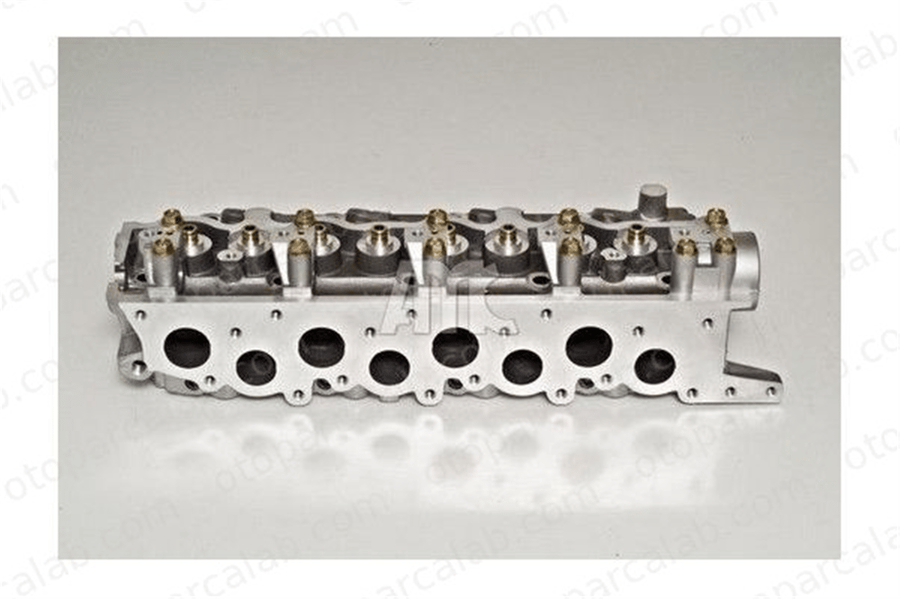 AMC 908513 Silindir Kapağı MITSUBISHI L200 HYUNDAI H-1 / STAREX Minibüs/Otobüs MD303750 908513