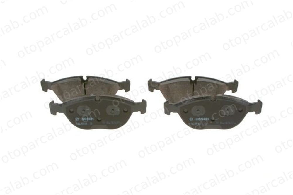 BOSCH 0 986 424 649 Fren Disk Balata Ön VW PASSAT B5.5 PASSAT B5.5 Variant 34116761246 8D0698151D