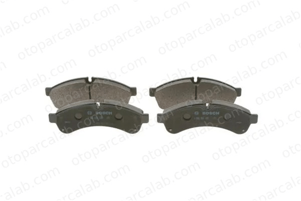 BOSCH 0 986 494 335 Fren Disk Balata Arka IVECO DAILY IV Platform şasi DAILY IV Panelvan/Van 42555633 425556633