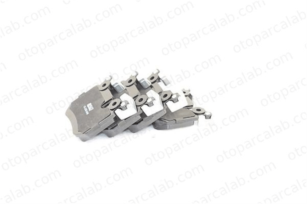 BSG 15-200-048 Fren Disk Balata Arka BMW 1 Cabrio 1 Coupe 34216791421 34216784808