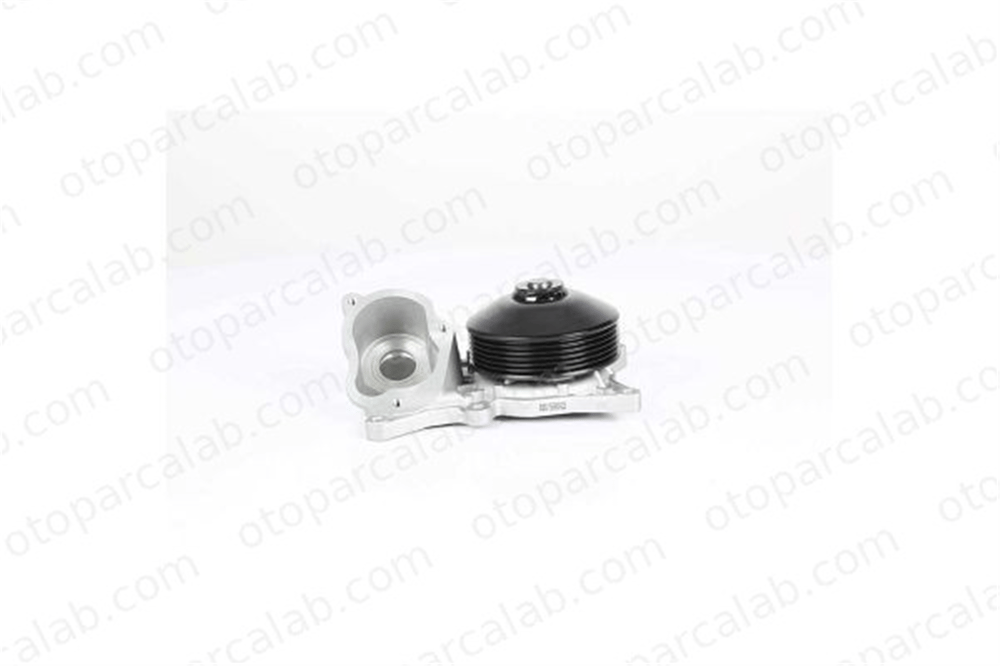 BSG 15-500-023 Devirdaim Su Pompası BMW 5 Touring 3 11518516205