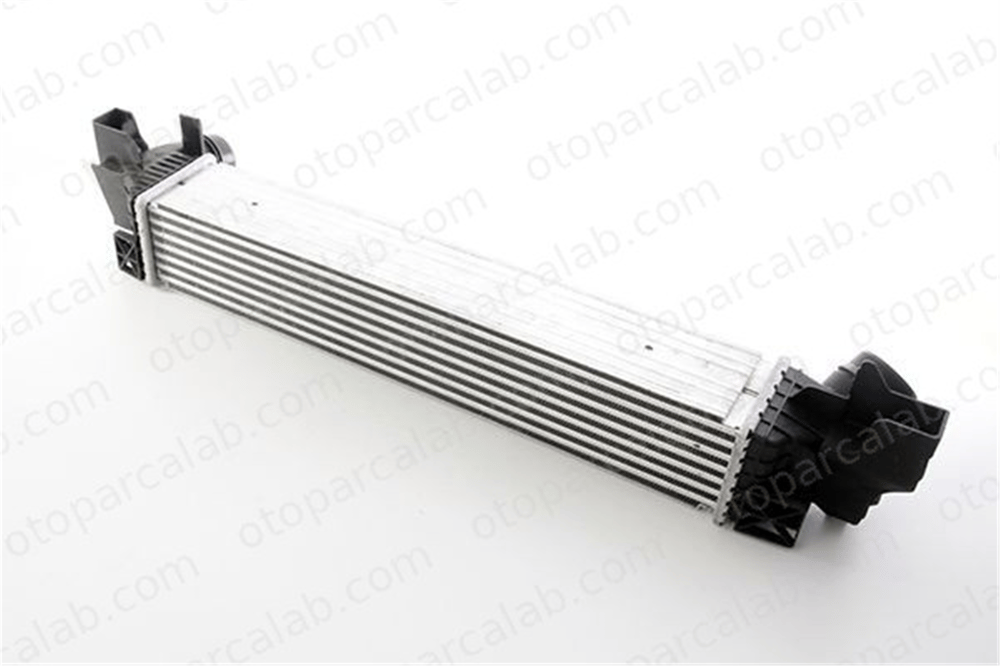 BSG 15-535-026 Turbo Radyatörü BMW 2 Active Tourer 2 Gran Tourer 17517617597 7617597