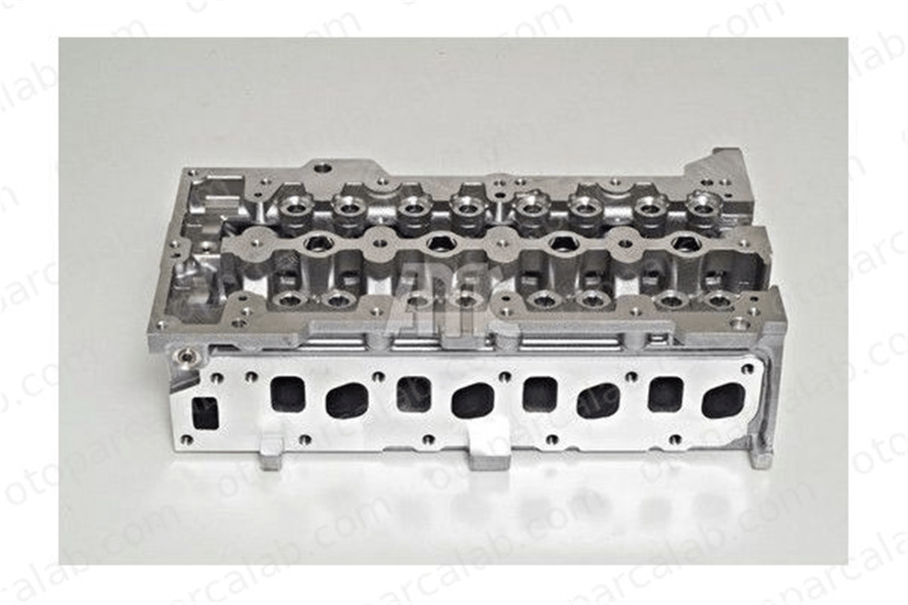 BSG 25-112-002 Silindir Kapağı FIAT DOBLO Kasa/büyük limuzin DOBLO MPV 71729497 71739601