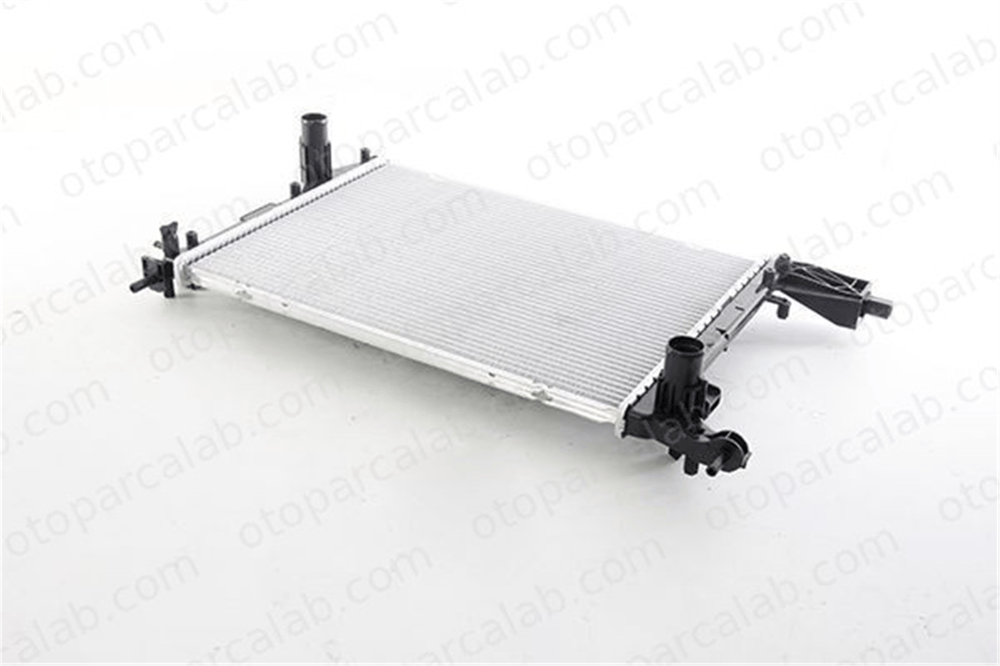 BSG 25-520-031 Su Radyatörü FIAT TIPO Hatchback TIPO Sedan 190944919401462049369 52015580