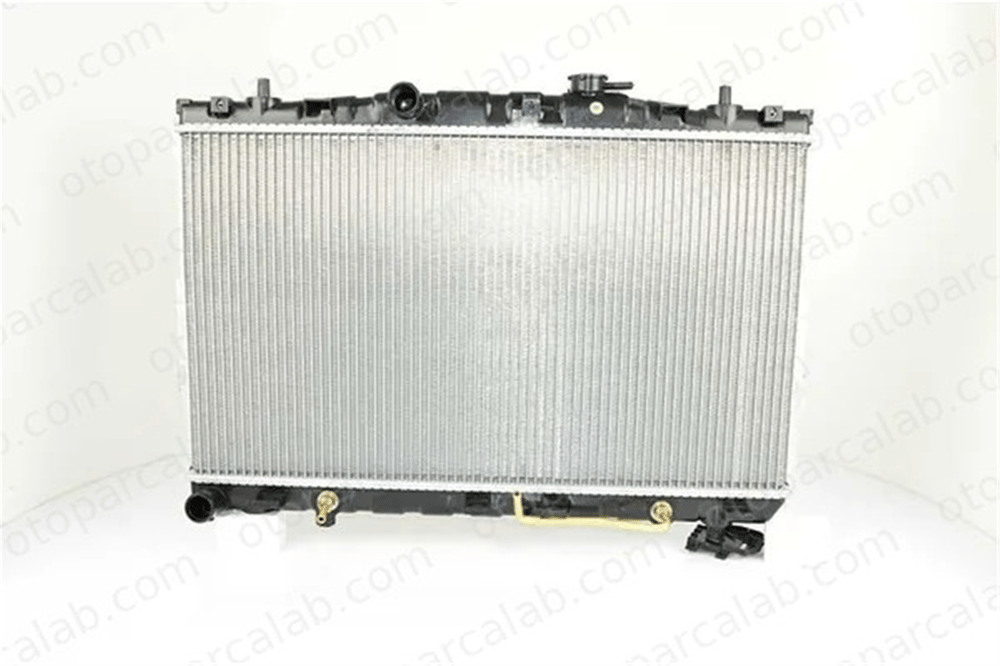 BSG 40-520-037 Su Radyatörü HYUNDAI COUPE II TIBURON Coupe 7E0121253A 253102D110