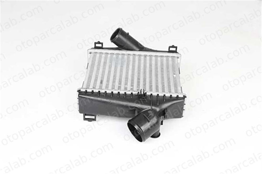 BSG 60-535-015 Turbo Radyatörü SMART FORTWO Cabrio FORTWO Coupe A4515010201 4515010201