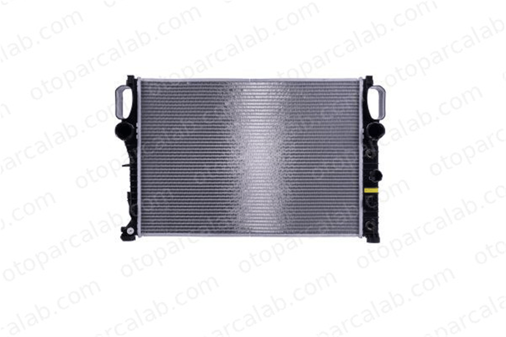 BSG 83-520-007 Su Radyatörü SUZUKI VITARA GRAND VITARA I Açık arazi aracı A2115000102 1770077E20