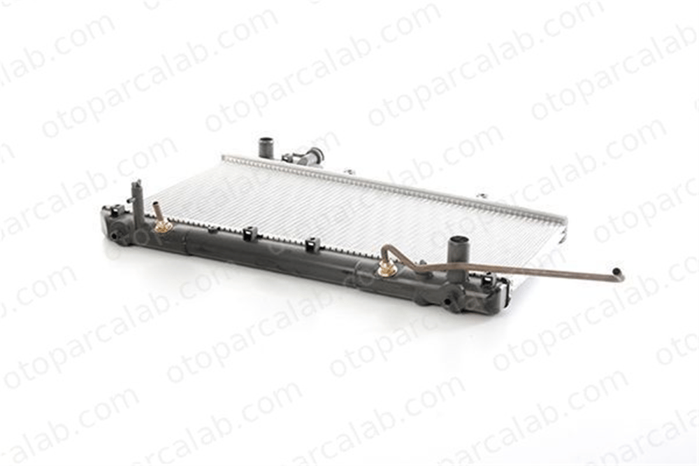 BSG 85-520-031 Su Radyatörü TOYOTA RAV 4 I Cabrio 13002521300253 164007A480