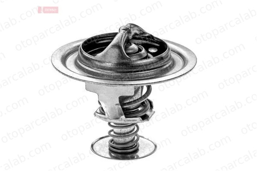 DENSO DTM82302 Termostat 82 °C HYUNDAI SANTA FÉ III NISSAN CABSTAR 21200BN301 21200AD201