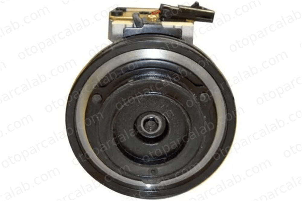 MAHLE ACP 836 000S Klima Kompresörü CHRYSLER VOYAGER / GRAND VOYAGER III JEEP CHEROKEE ACP836000S 4677205
