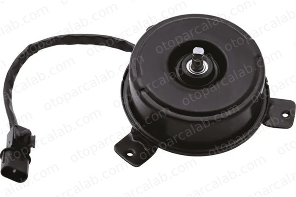 MGA 83339 Radyatör Fan ve Motoru HYUNDAI ACCENT II ACCENT II Sedan 9778625001 9773025000