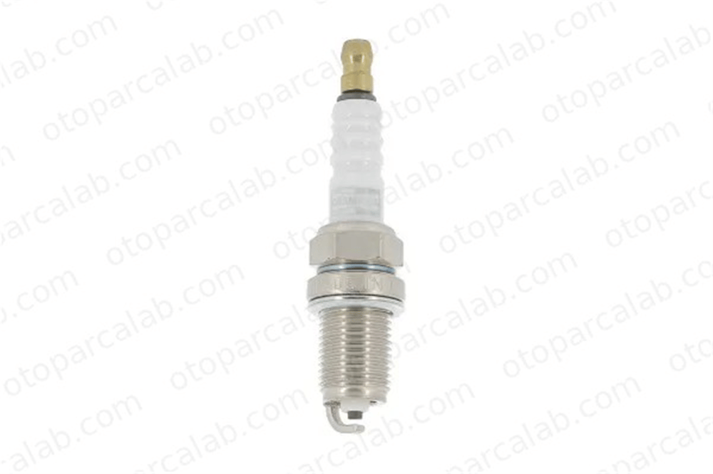 NGK 4975 Ateşleme Bujisi PEUGEOT 405 I Break LANCIA Y10 7700500180 7700737612