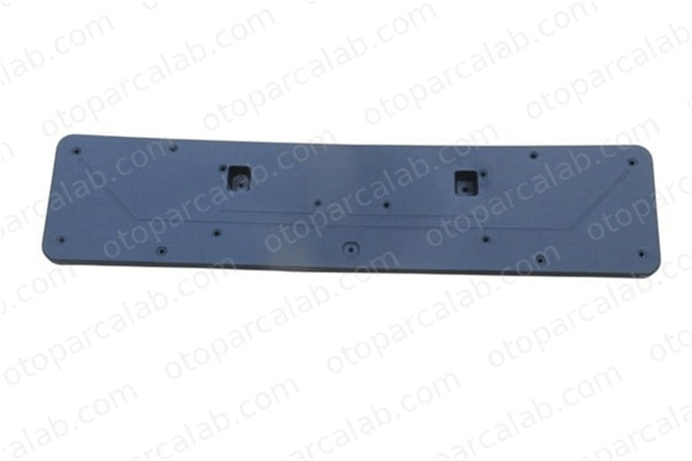 TW 2231-2013 Plakalık Ön MERCEDES-BENZ GLK-SERISI 2048850281 A2048850281