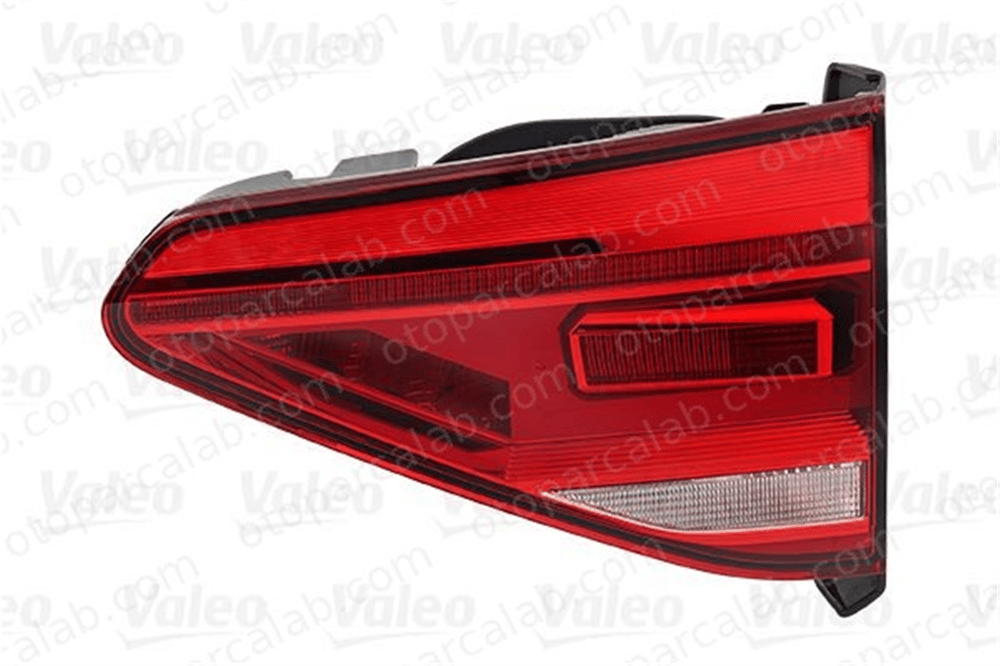 VALEO 047048 Stop Lambası İç Sağ VW TOURAN TOURAN VAN 5TA945094 5TA945094D