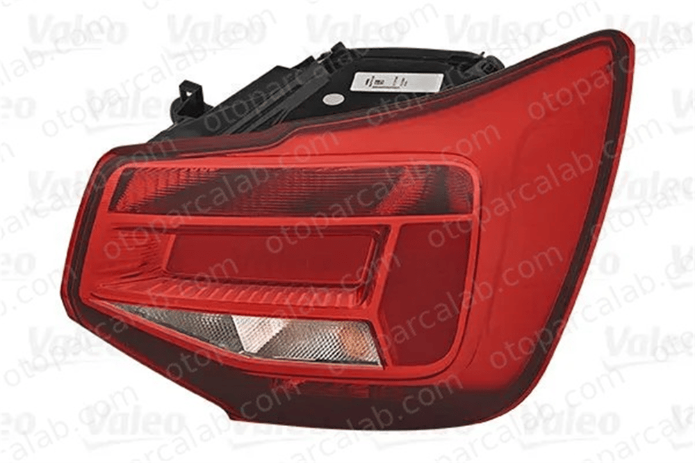 VALEO 047086 Stop Lambası Sağ AUDI Q2 81A945070 81A945070B