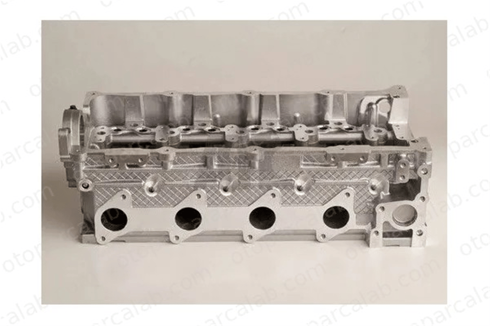 ZEGEN ZCH1009 Silindir Kapağı HYUNDAI H-1 / STAREX Minibüs/Otobüs H-1 Cargo 221004A210 221004A250
