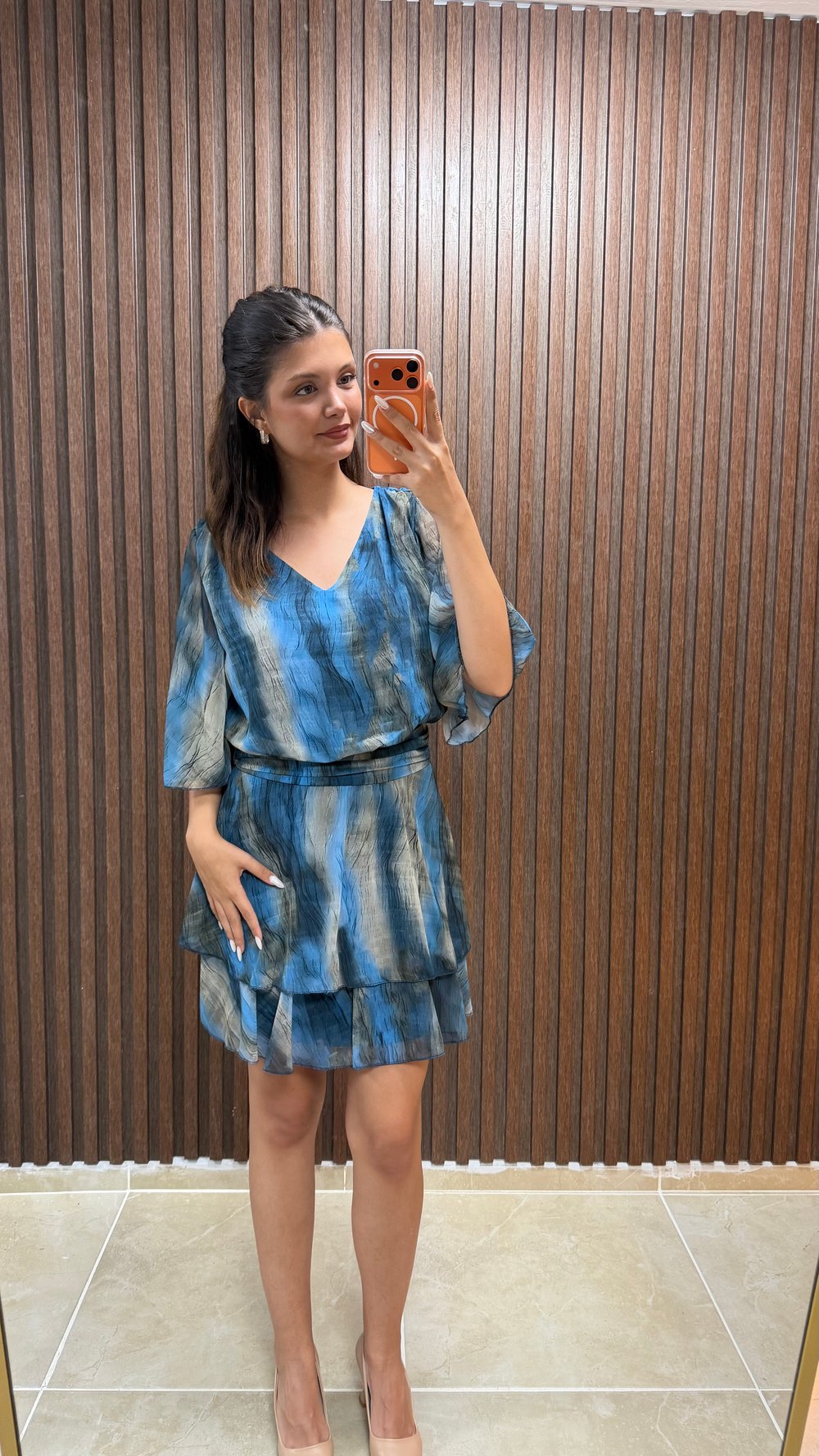 V Yaka Batik Şifon Elbise