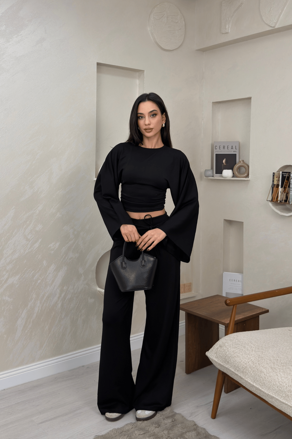 Alice Siyah Renkli Yarasa Kol Crop Bluz Genis Paca Pantolon Takim