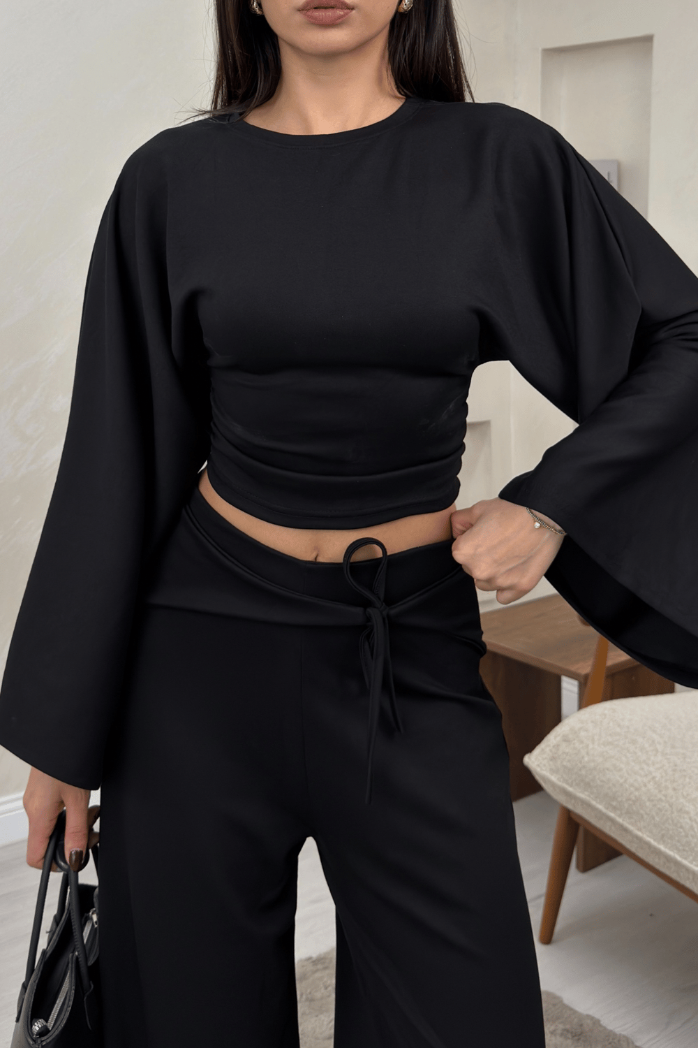 Alice Siyah Renkli Yarasa Kol Crop Bluz Genis Paca Pantolon Takim