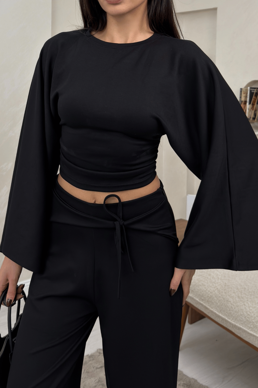 Alice Siyah Renkli Yarasa Kol Crop Bluz Genis Paca Pantolon Takim