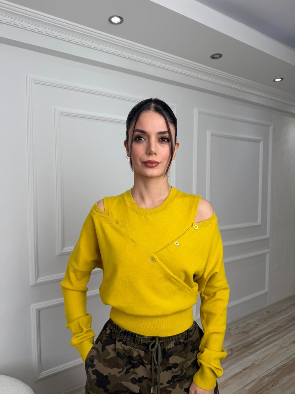 Omuz Dekolteli Atlet ve Düğmeli Hırka Triko Takım - SARI