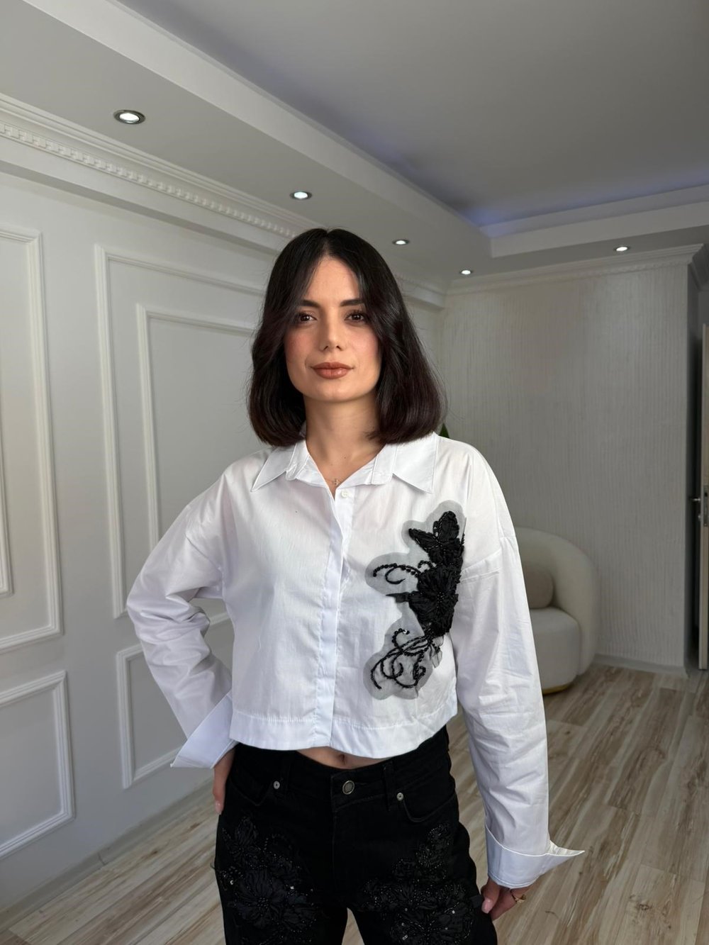 26-2XB0086 - 27408-X5 MİSS POEM BONCUKLU GÜPÜRLÜ GÖMLEK - BEYAZ