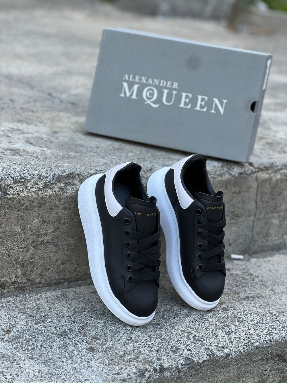 ALEXANDER MCQUEEN
