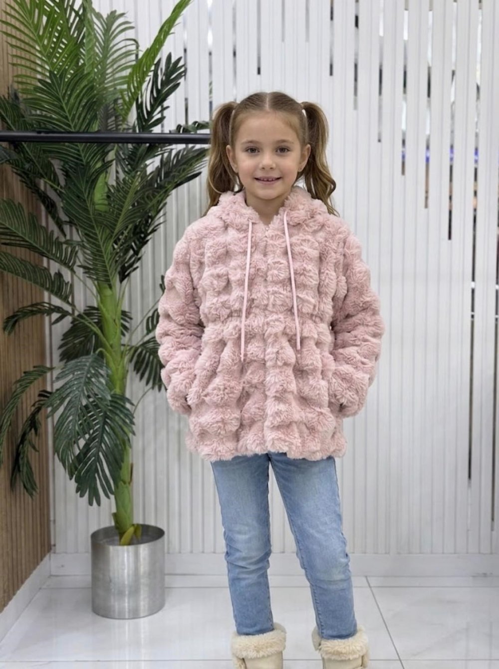 Kız Çocuk Kapüşonlu Peluş Kürk Ceket- Pembe