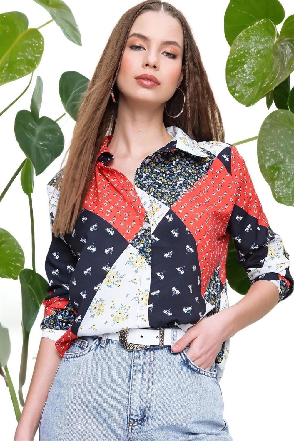 Kadın Kırmızı Uzun Kol Patchwork Desenli Kaliteli Kumaş Düz Kesim Standart Boy Gömlek