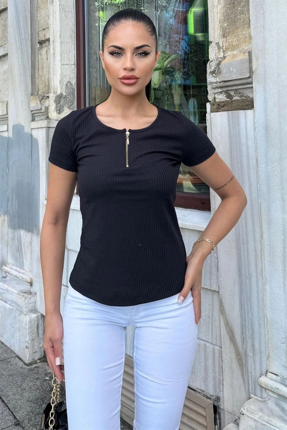 Kadın Siyah Kısa Kol, Fermuar Yaka Detaylı, Fitilli Terletmez Kumaş, Rahat Bluz, Tshirt